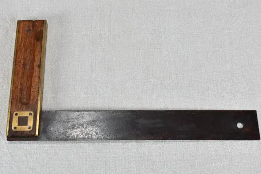 Early twentieth-century woodworking square